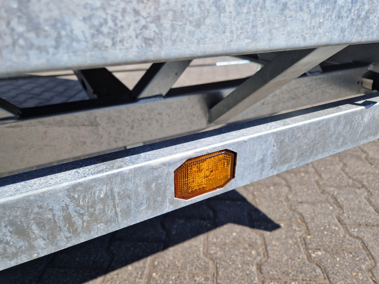 MEDAX - 2 3500 502x223x30cm Tandem 12" niedrig Fahrrgestell (XXL) 3500kg - Τρέιλερ πλατφόρμα/ Καρότσα: φωτογραφία 2 MEDAX - 2 3500 502x223x30cm Tandem 12" niedrig Fahrrgestell (XXL) 3500kg - Τρέιλερ πλατφόρμα/ Καρότσα: φωτογραφία 2