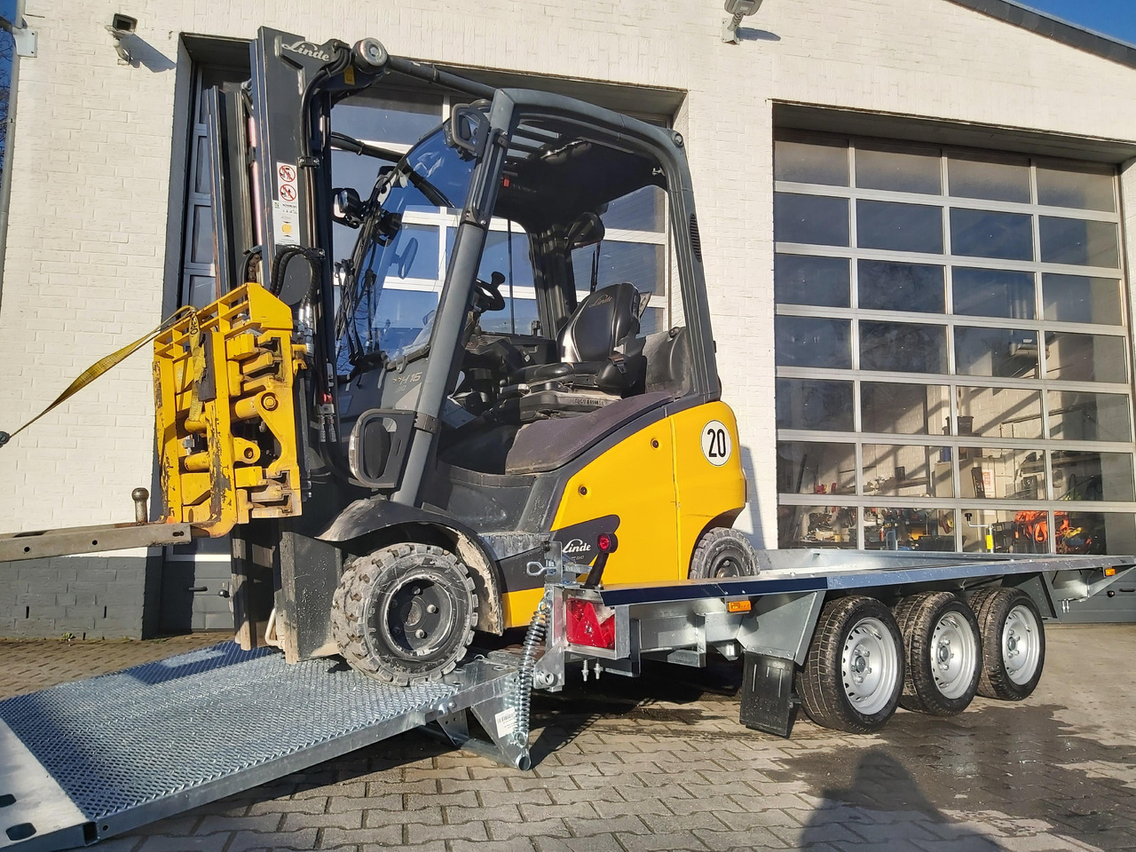 Martz Maschinentransporter BUILDER XL Bau-3 3500/3 400x180x30cm Auffahrklappe Tridem (XL) 3500kg - Τρέιλερ μεταφοράς μηχανημάτων: φωτογραφία 1 Martz Maschinentransporter BUILDER XL Bau-3 3500/3 400x180x30cm Auffahrklappe Tridem (XL) 3500kg - Τρέιλερ μεταφοράς μηχανημάτων: φωτογραφία 1