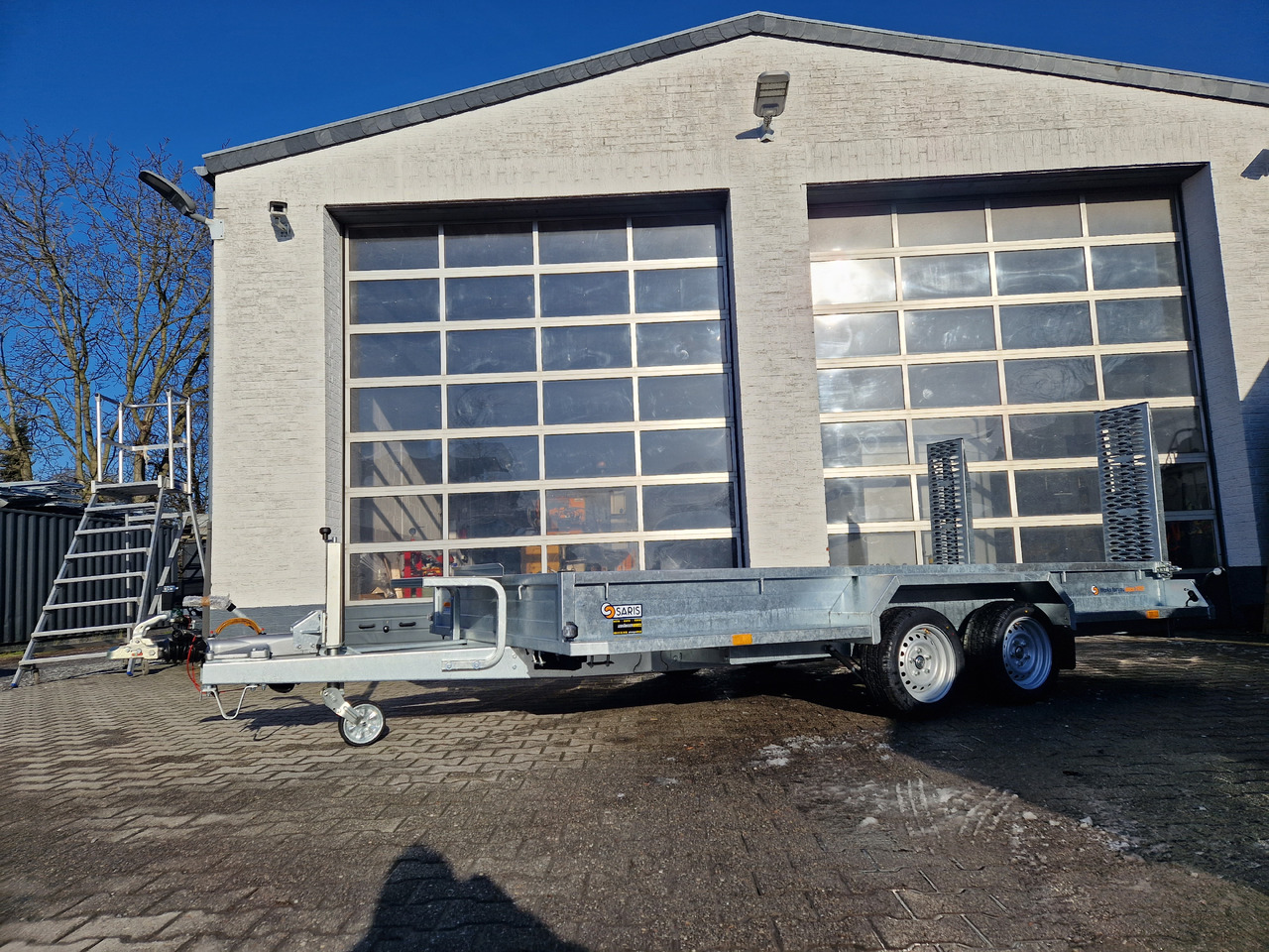Saris Magnum MAXX 3500 406x182x30cm force one Rampen Schaufelablage 100km/H 3500kg Januar Aktion - Τρέιλερ μεταφοράς μηχανημάτων: φωτογραφία 5 Saris Magnum MAXX 3500 406x182x30cm force one Rampen Schaufelablage 100km/H 3500kg Januar Aktion - Τρέιλερ μεταφοράς μηχανημάτων: φωτογραφία 5