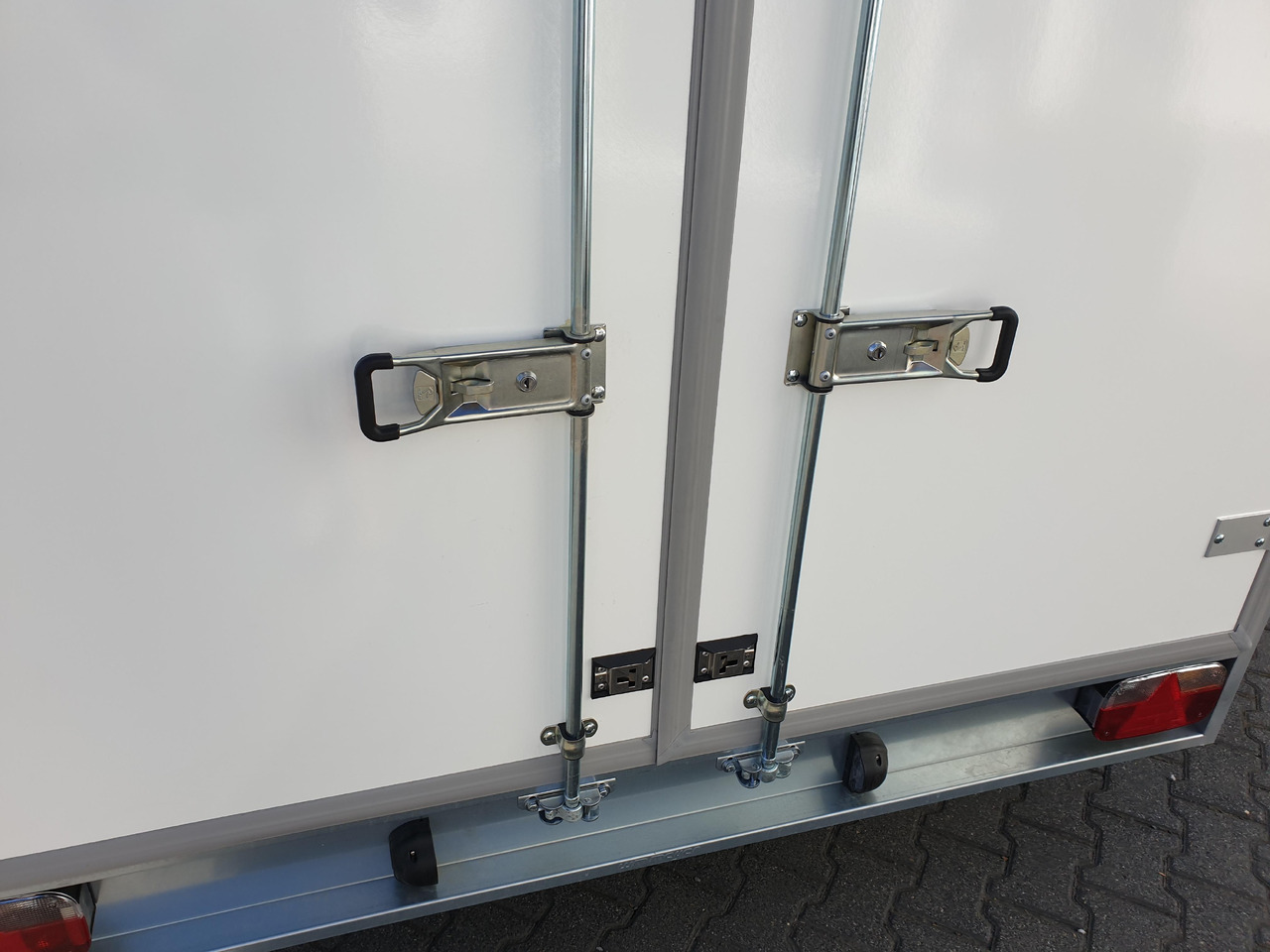 WM Meyer Kofferanhänger AZ 3560/200 S40 601x200x205cm Seitentür Profiline 3500kg Modell 2023 - Ρυμούλκα κόφα: φωτογραφία 5 WM Meyer Kofferanhänger AZ 3560/200 S40 601x200x205cm Seitentür Profiline 3500kg Modell 2023 - Ρυμούλκα κόφα: φωτογραφία 5