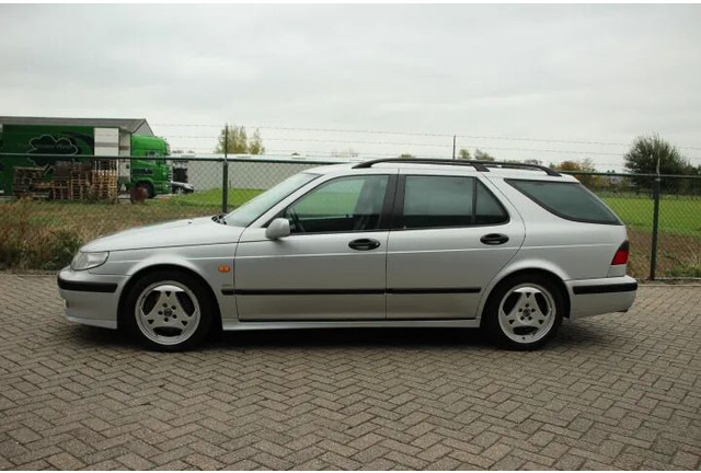 Saab 9-5 Estate 2.3 TURBO S Aero - Αυτοκίνητο: φωτογραφία 2 Saab 9-5 Estate 2.3 TURBO S Aero - Αυτοκίνητο: φωτογραφία 2