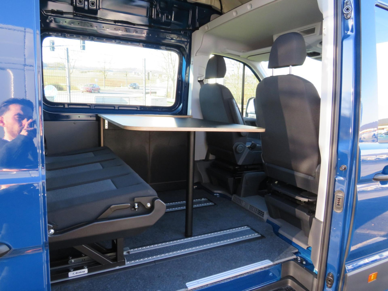 VOLKSWAGEN Crafter 55 L5 Superhochdach Doka BOTT-Ausbau Klima - Βαν: φωτογραφία 5 VOLKSWAGEN Crafter 55 L5 Superhochdach Doka BOTT-Ausbau Klima - Βαν: φωτογραφία 5