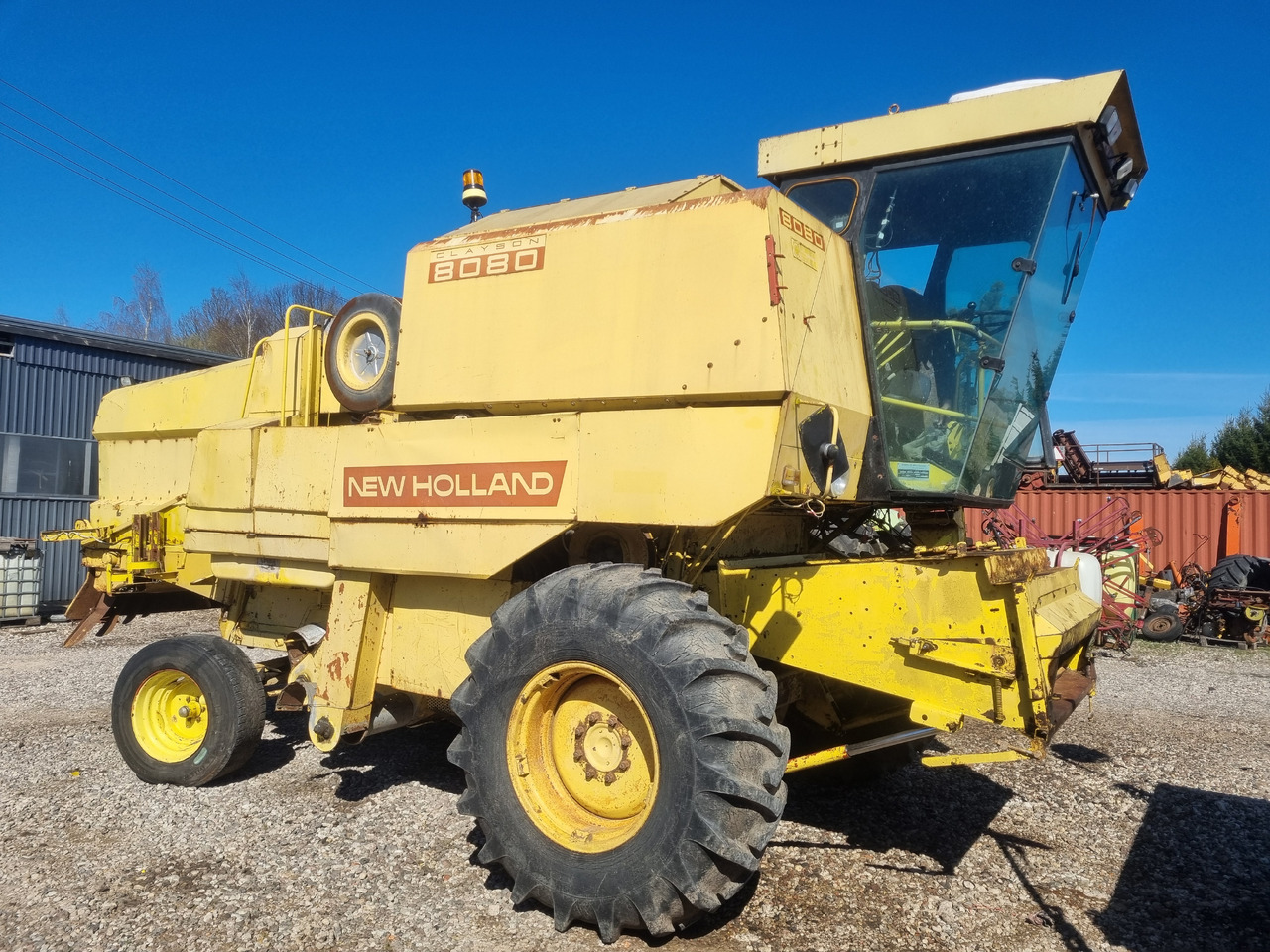 New Holland 8080 - Θεριζοαλωνιστική μηχανή: φωτογραφία 2 New Holland 8080 - Θεριζοαλωνιστική μηχανή: φωτογραφία 2