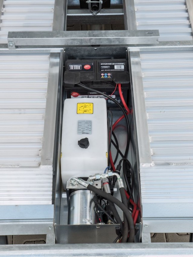 Νέα Ρυμούλκα ανατρεπόμενο Humbaur 3-Seitenkipper HTK 3500.41 Alu Tridem, 4100 x 2100 x 350 mm, 3,5 to.: φωτογραφία 6