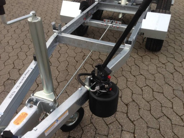 Humbaur HUK 273117 Heckkipper 2,7 t. 3140 x 1750 x 300 mm, E-Pumpe - Ρυμούλκα ανατρεπόμενο: φωτογραφία 4 Humbaur HUK 273117 Heckkipper 2,7 t. 3140 x 1750 x 300 mm, E-Pumpe - Ρυμούλκα ανατρεπόμενο: φωτογραφία 4