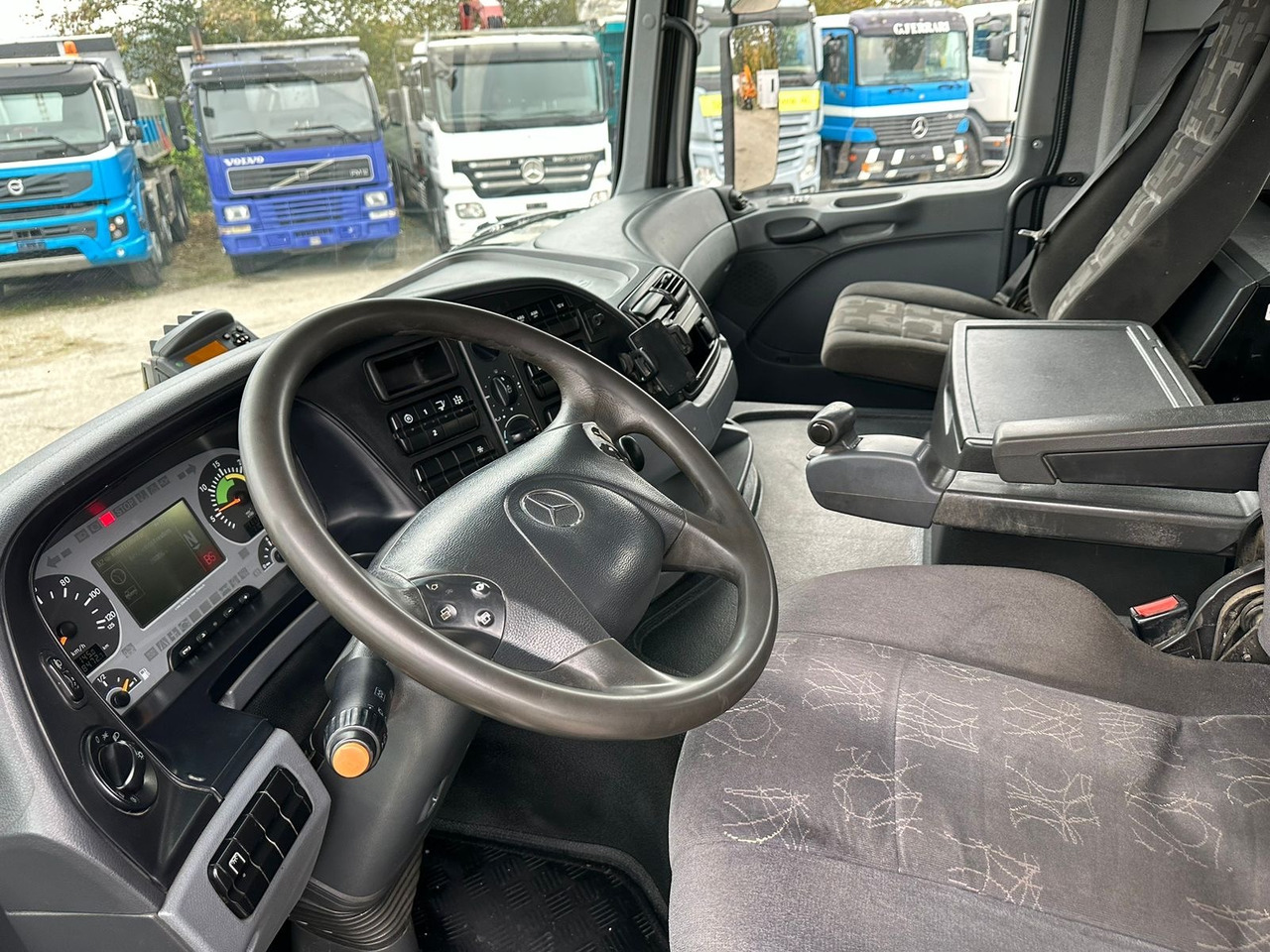 MERCEDES-BENZ Actros 3246 8x4 Kipper - Φορτηγό ανατρεπόμενο: φωτογραφία 4 MERCEDES-BENZ Actros 3246 8x4 Kipper - Φορτηγό ανατρεπόμενο: φωτογραφία 4