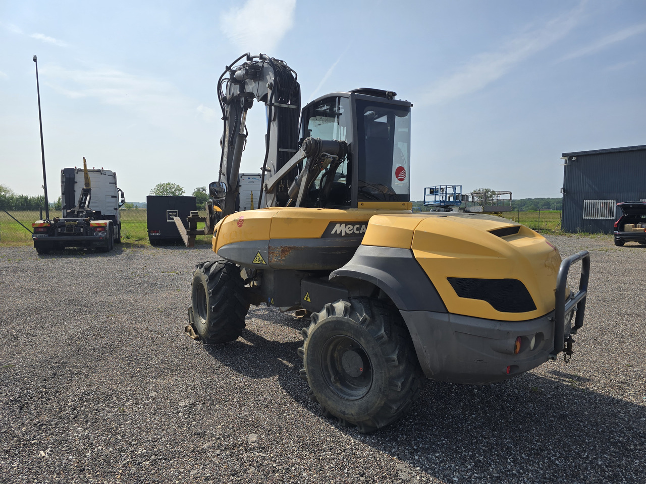 MECALAC 12 MTX - Τροχοφόρος εκσκαφέας: φωτογραφία 4 MECALAC 12 MTX - Τροχοφόρος εκσκαφέας: φωτογραφία 4