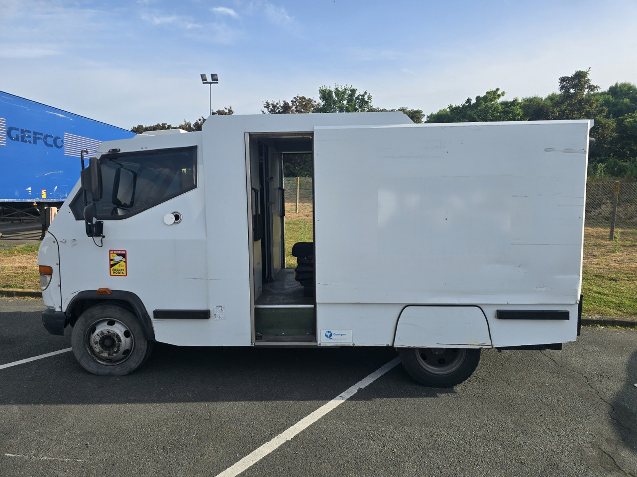Mercedes Vario 816 - Οχήματα μεταφοράς χρημάτων: φωτογραφία 5 Mercedes Vario 816 - Οχήματα μεταφοράς χρημάτων: φωτογραφία 5