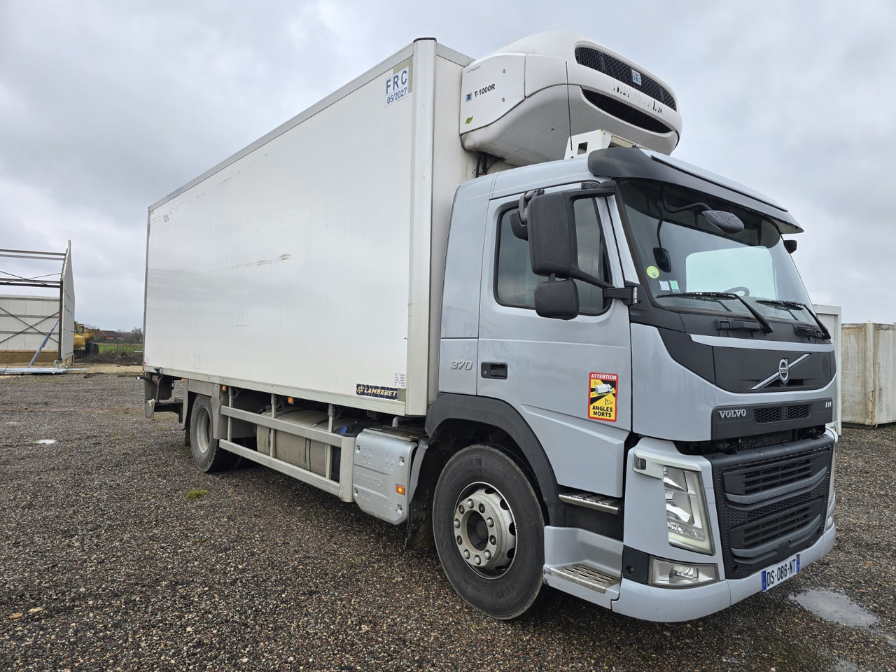 VOLVO FM 370 - ThermoKing - meat Rail - Φορτηγό ψυγείο: φωτογραφία 2 VOLVO FM 370 - ThermoKing - meat Rail - Φορτηγό ψυγείο: φωτογραφία 2