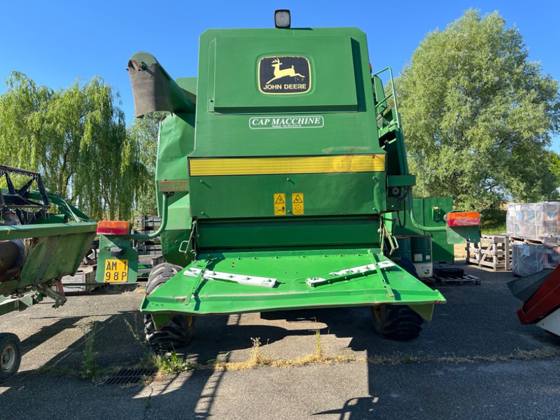 John Deere 2256 - Θεριζοαλωνιστική μηχανή: φωτογραφία 3 John Deere 2256 - Θεριζοαλωνιστική μηχανή: φωτογραφία 3