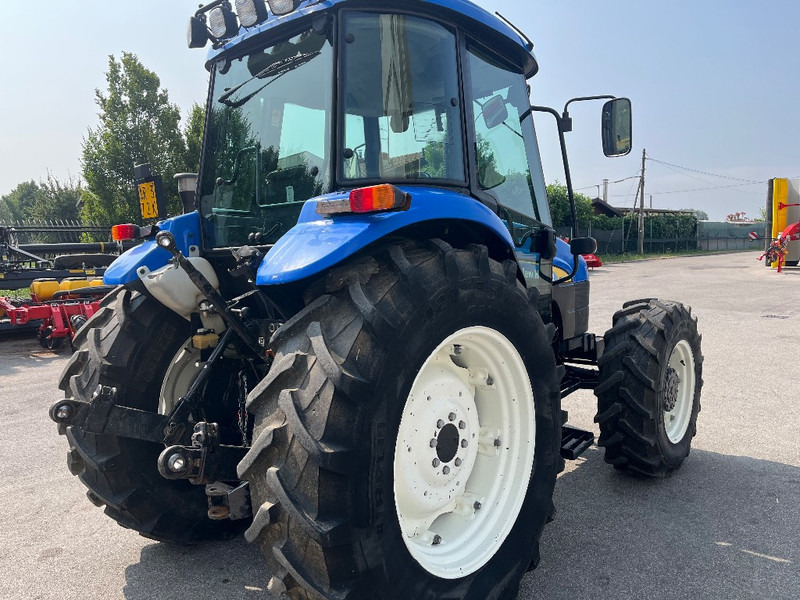 New Holland TD 90 D - Τρακτέρ: φωτογραφία 5 New Holland TD 90 D - Τρακτέρ: φωτογραφία 5