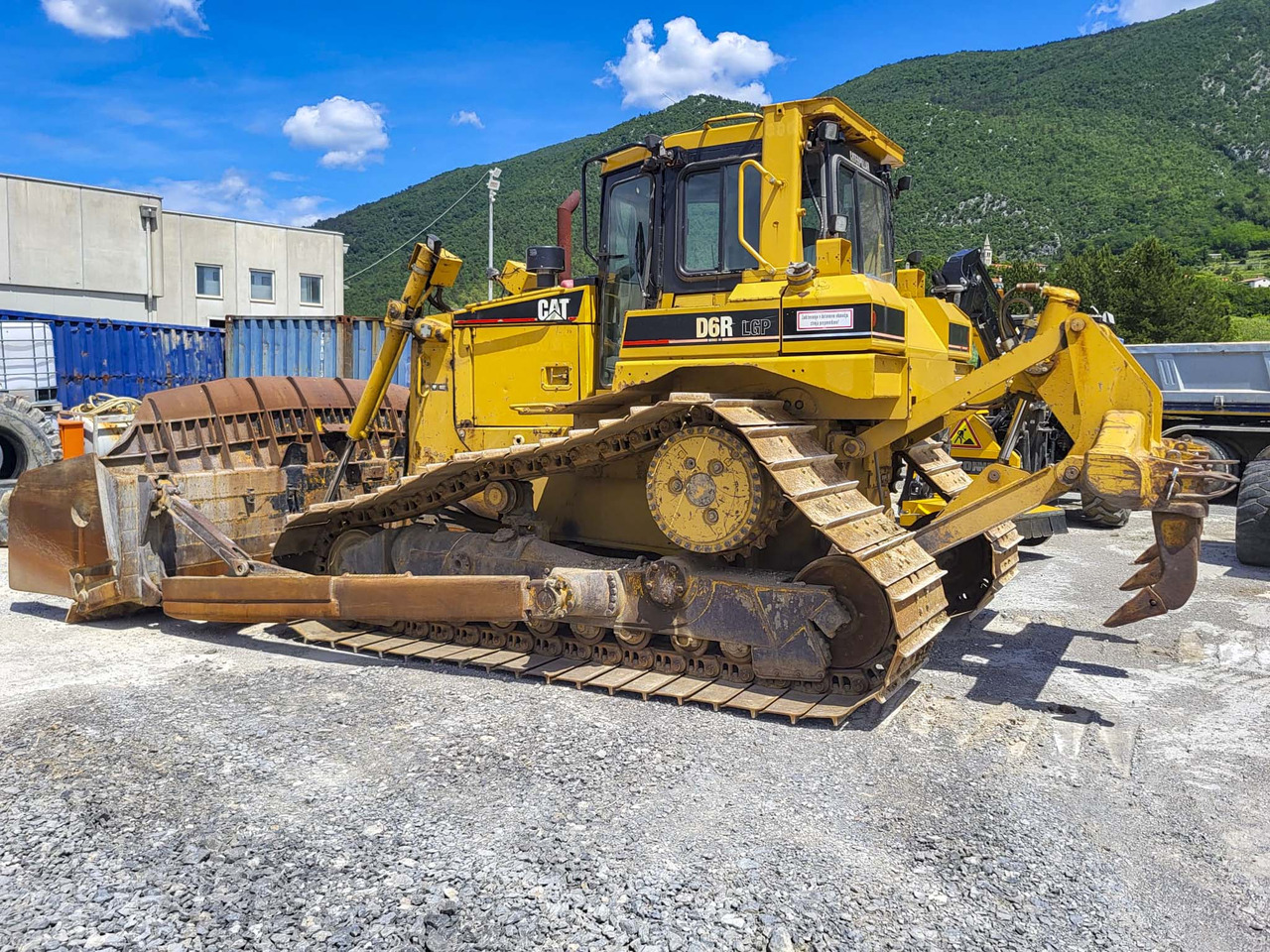 CATERPILLAR D6R - Μπουλντόζα: φωτογραφία 3 CATERPILLAR D6R - Μπουλντόζα: φωτογραφία 3