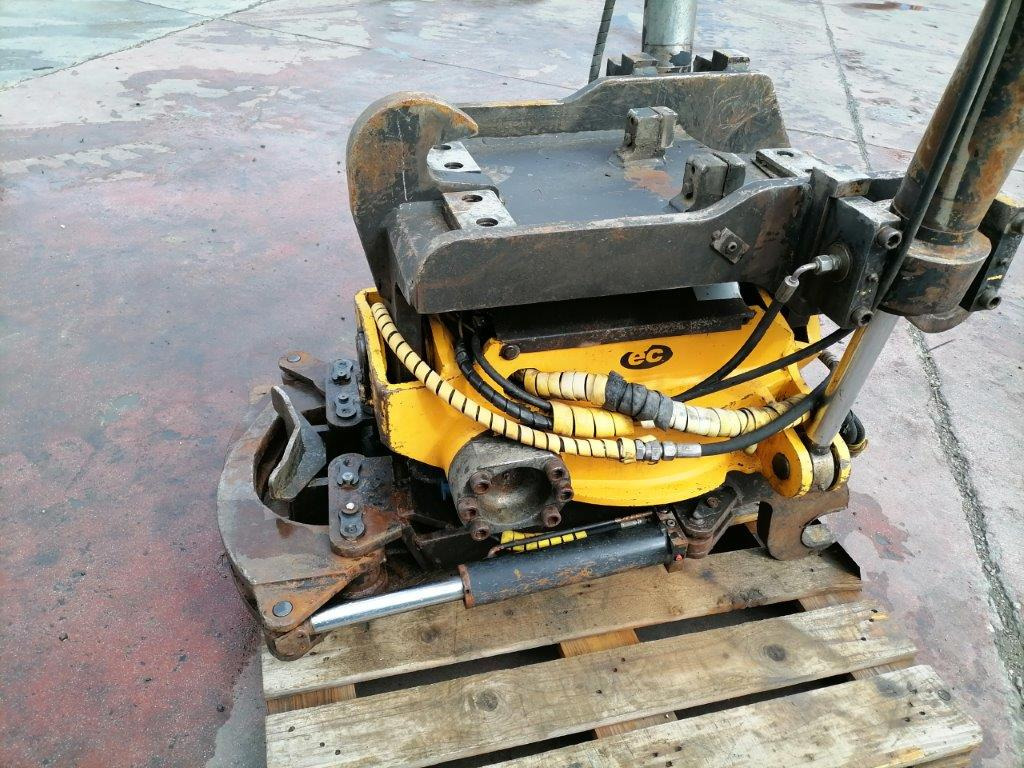 Engcon EC30 Volvo S2 - Σύστημα tiltrotator: φωτογραφία 4 Engcon EC30 Volvo S2 - Σύστημα tiltrotator: φωτογραφία 4