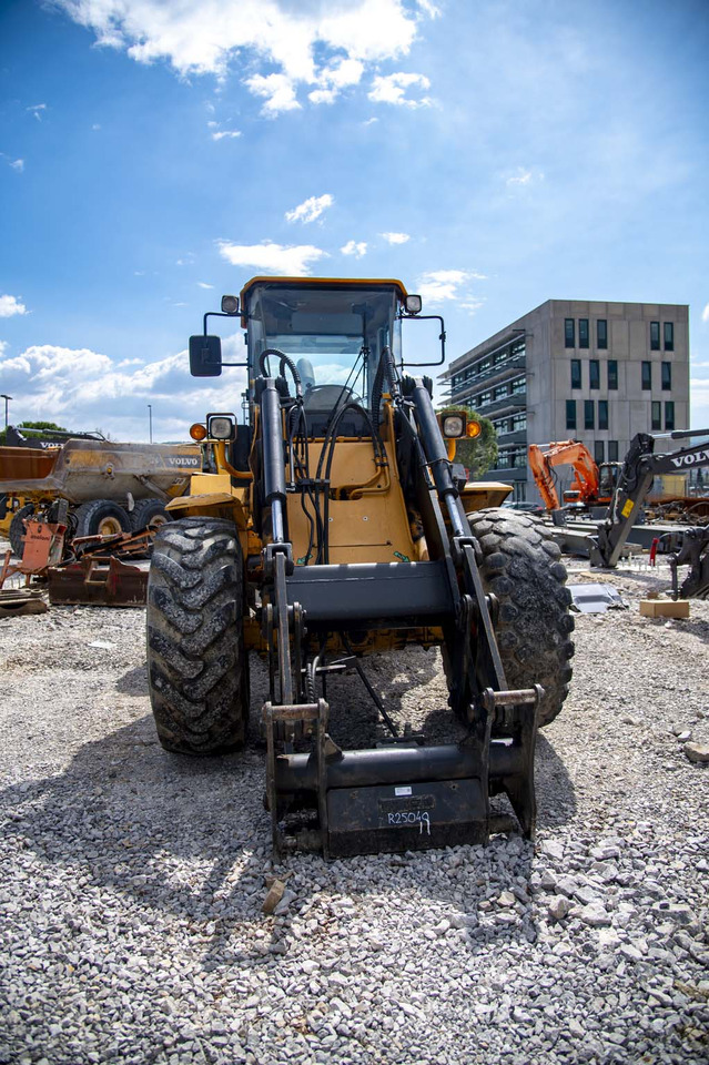 Ελαστιχοφόρος φορτωτής HYUNDAI HL740TM-7 for parts: φωτογραφία 10