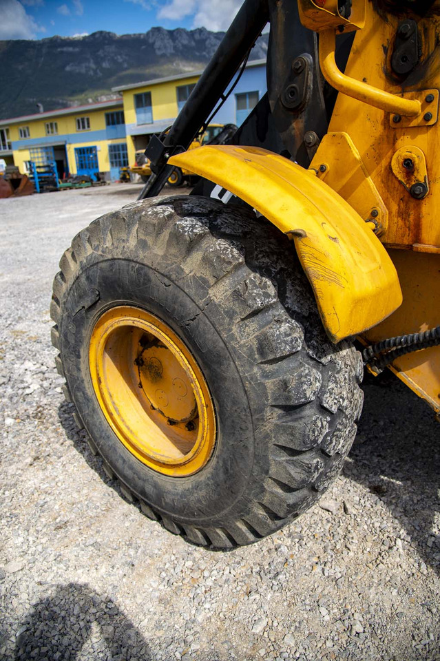 Ελαστιχοφόρος φορτωτής HYUNDAI HL740TM-7 for parts: φωτογραφία 23