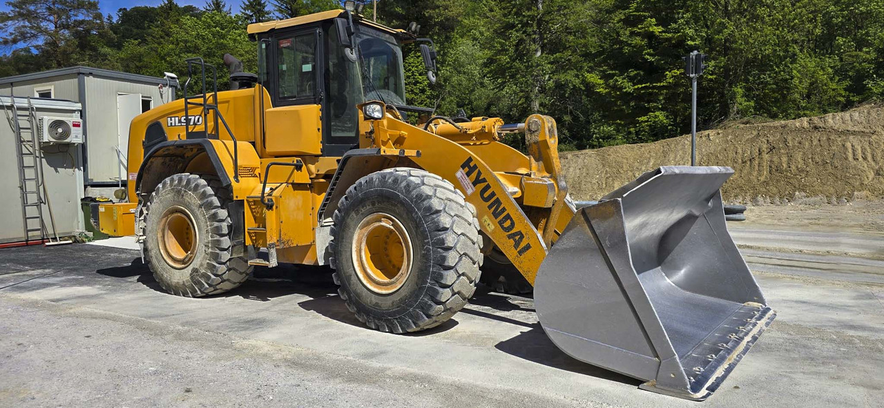 Hyundai HL970 - Ελαστιχοφόρος φορτωτής: φωτογραφία 3 Hyundai HL970 - Ελαστιχοφόρος φορτωτής: φωτογραφία 3