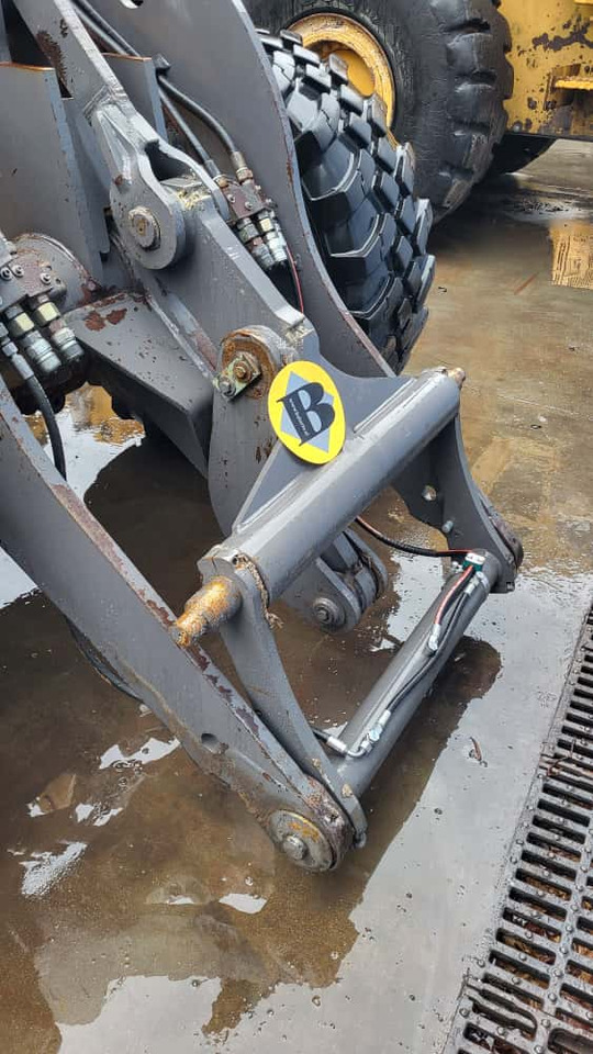 Quick coupler 2813127 for Volvo L40, L40B, L45, L45B - Ταχυσύνδεσμος για Ελαστιχοφόρος φορτωτής: φωτογραφία 3 Quick coupler 2813127 for Volvo L40, L40B, L45, L45B - Ταχυσύνδεσμος για Ελαστιχοφόρος φορτωτής: φωτογραφία 3