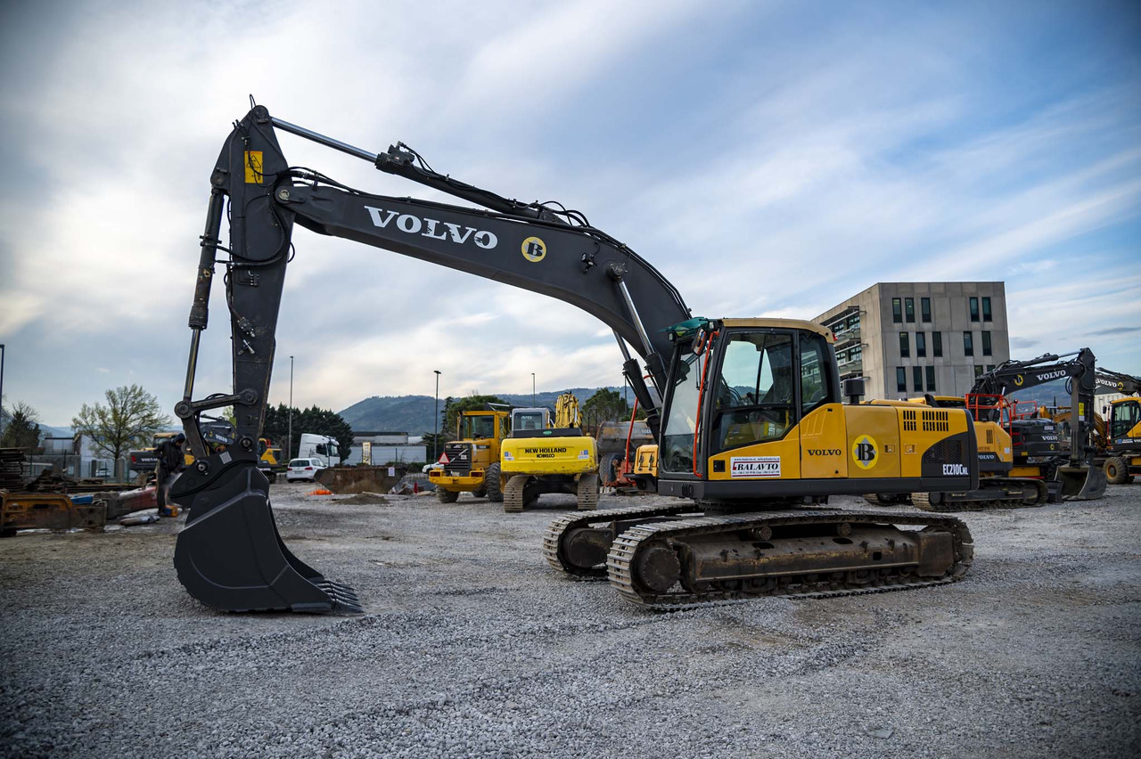 VOLVO EC210CNL - Ερπυστριοφόρος εκσκαφέας: φωτογραφία 2 VOLVO EC210CNL - Ερπυστριοφόρος εκσκαφέας: φωτογραφία 2