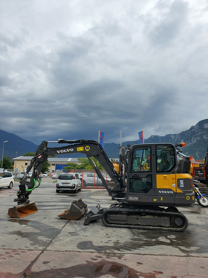 VOLVO EC60E - Μίνι εκσκαφέας: φωτογραφία 2 VOLVO EC60E - Μίνι εκσκαφέας: φωτογραφία 2