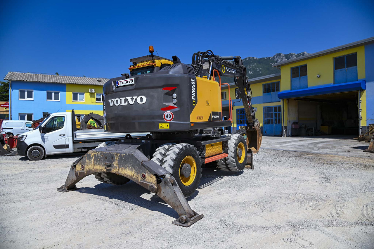 Ελαστιχοφόρος φορτωτής VOLVO EWR150E: φωτογραφία 7 Ελαστιχοφόρος φορτωτής VOLVO EWR150E: φωτογραφία 7