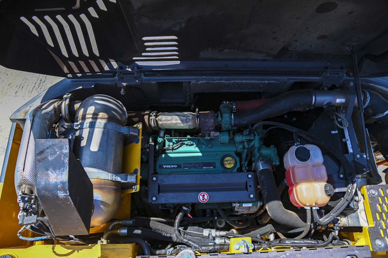 Ελαστιχοφόρος φορτωτής VOLVO EWR150E: φωτογραφία 41 Ελαστιχοφόρος φορτωτής VOLVO EWR150E: φωτογραφία 41