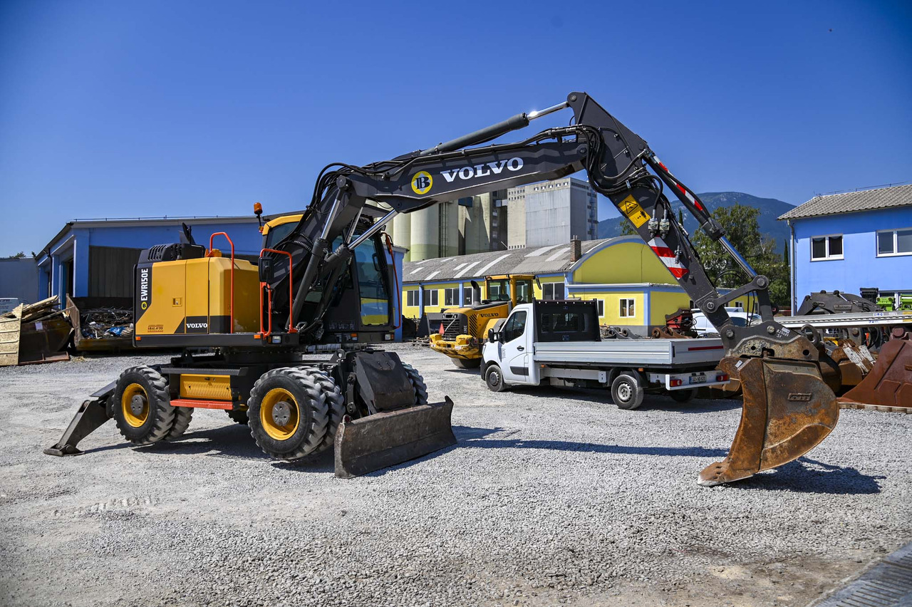 Ελαστιχοφόρος φορτωτής VOLVO EWR150E: φωτογραφία 10 Ελαστιχοφόρος φορτωτής VOLVO EWR150E: φωτογραφία 10