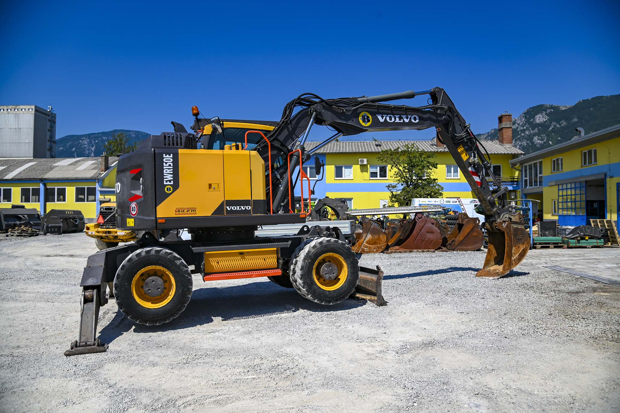 Ελαστιχοφόρος φορτωτής VOLVO EWR150E: φωτογραφία 8 Ελαστιχοφόρος φορτωτής VOLVO EWR150E: φωτογραφία 8