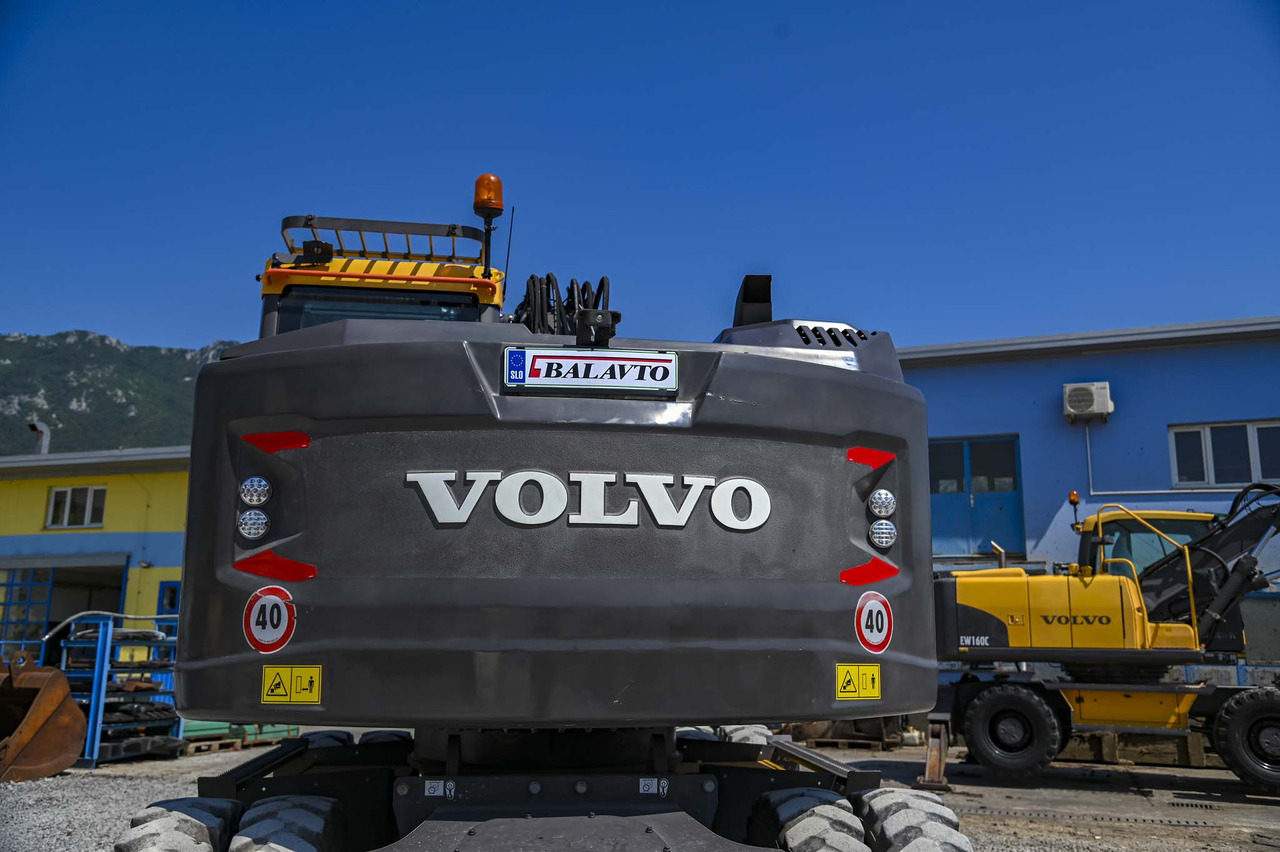 Ελαστιχοφόρος φορτωτής VOLVO EWR150E: φωτογραφία 36 Ελαστιχοφόρος φορτωτής VOLVO EWR150E: φωτογραφία 36