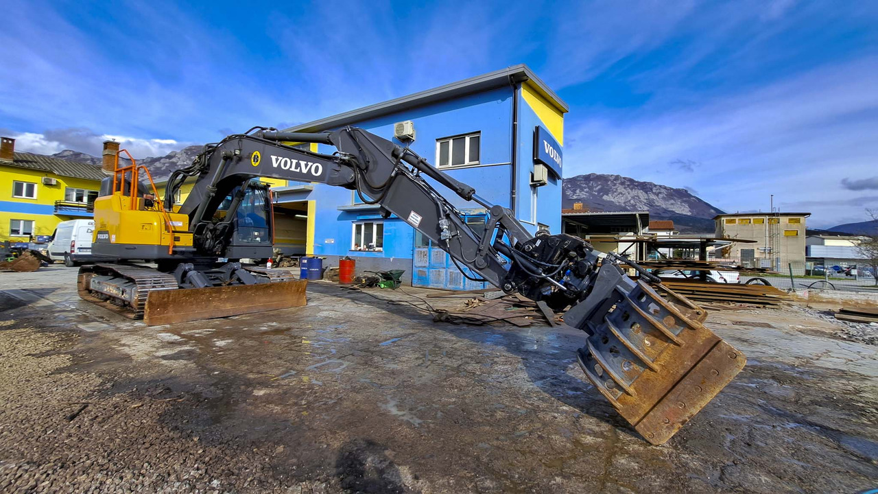 Volvo ECR235EL - Ερπυστριοφόρος εκσκαφέας: φωτογραφία 3 Volvo ECR235EL - Ερπυστριοφόρος εκσκαφέας: φωτογραφία 3