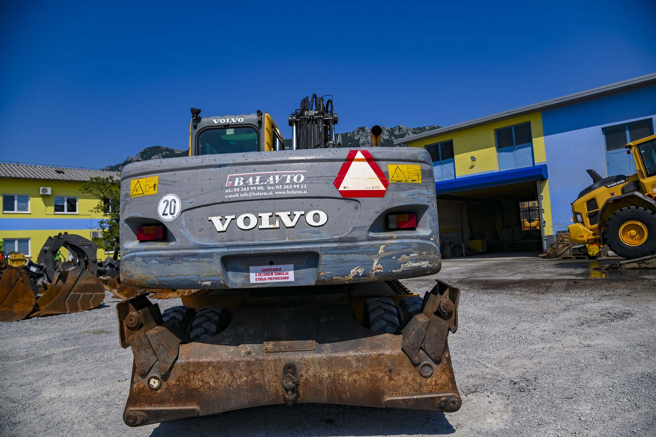 Volvo EW180B - Τροχοφόρος εκσκαφέας: φωτογραφία 4 Volvo EW180B - Τροχοφόρος εκσκαφέας: φωτογραφία 4