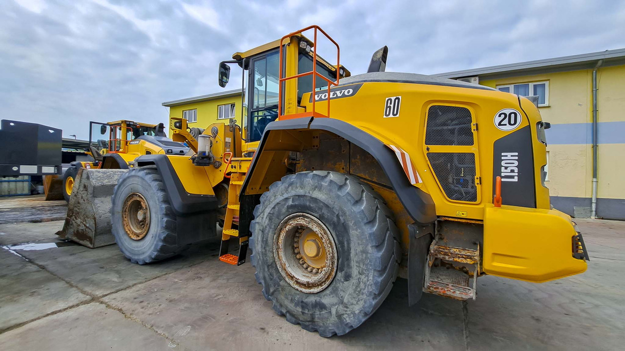 Volvo L150H - Ελαστιχοφόρος φορτωτής: φωτογραφία 2 Volvo L150H - Ελαστιχοφόρος φορτωτής: φωτογραφία 2