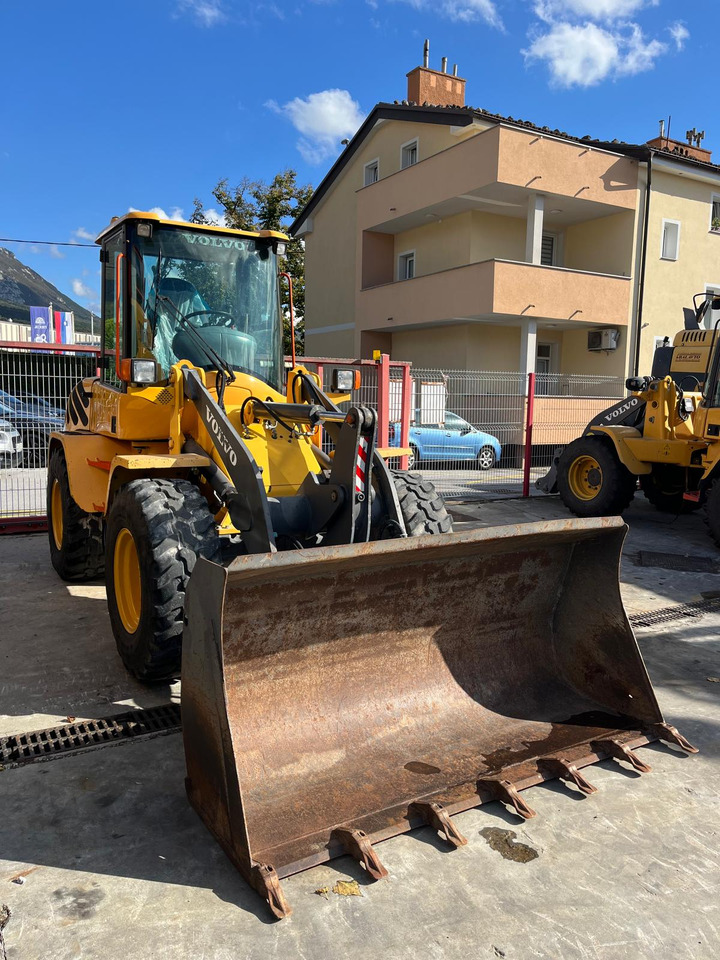 Volvo L35B - Ελαστιχοφόρος φορτωτής: φωτογραφία 3 Volvo L35B - Ελαστιχοφόρος φορτωτής: φωτογραφία 3