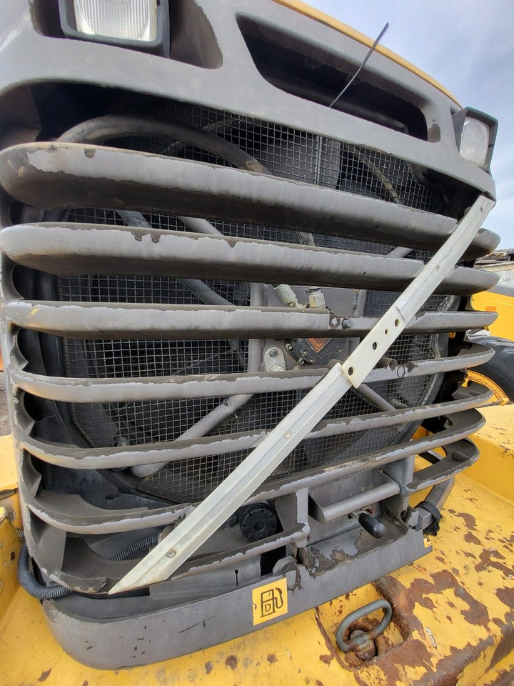 Volvo radiator - Ψυγείο αυτοκίνητο για Φορτωτής: φωτογραφία 1 Volvo radiator - Ψυγείο αυτοκίνητο για Φορτωτής: φωτογραφία 1