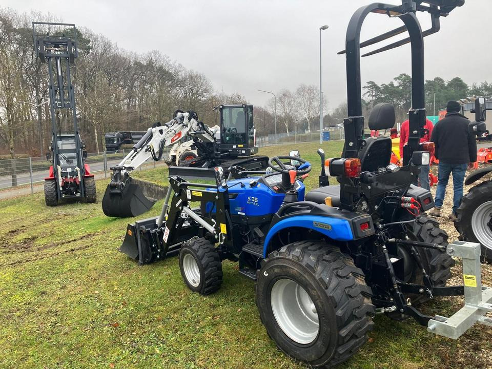 Kleintraktor Solis S26 Shuttle XL mit Frontlader - Μικρό τρακτέρ: φωτογραφία 2 Kleintraktor Solis S26 Shuttle XL mit Frontlader - Μικρό τρακτέρ: φωτογραφία 2