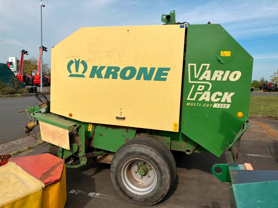 Krone Rundballenpresse VP 1500 MC Schneidwerk Netzbindung - Χορτοδετική μηχανή στρόγγυλης μπάλας: φωτογραφία 2 Krone Rundballenpresse VP 1500 MC Schneidwerk Netzbindung - Χορτοδετική μηχανή στρόγγυλης μπάλας: φωτογραφία 2