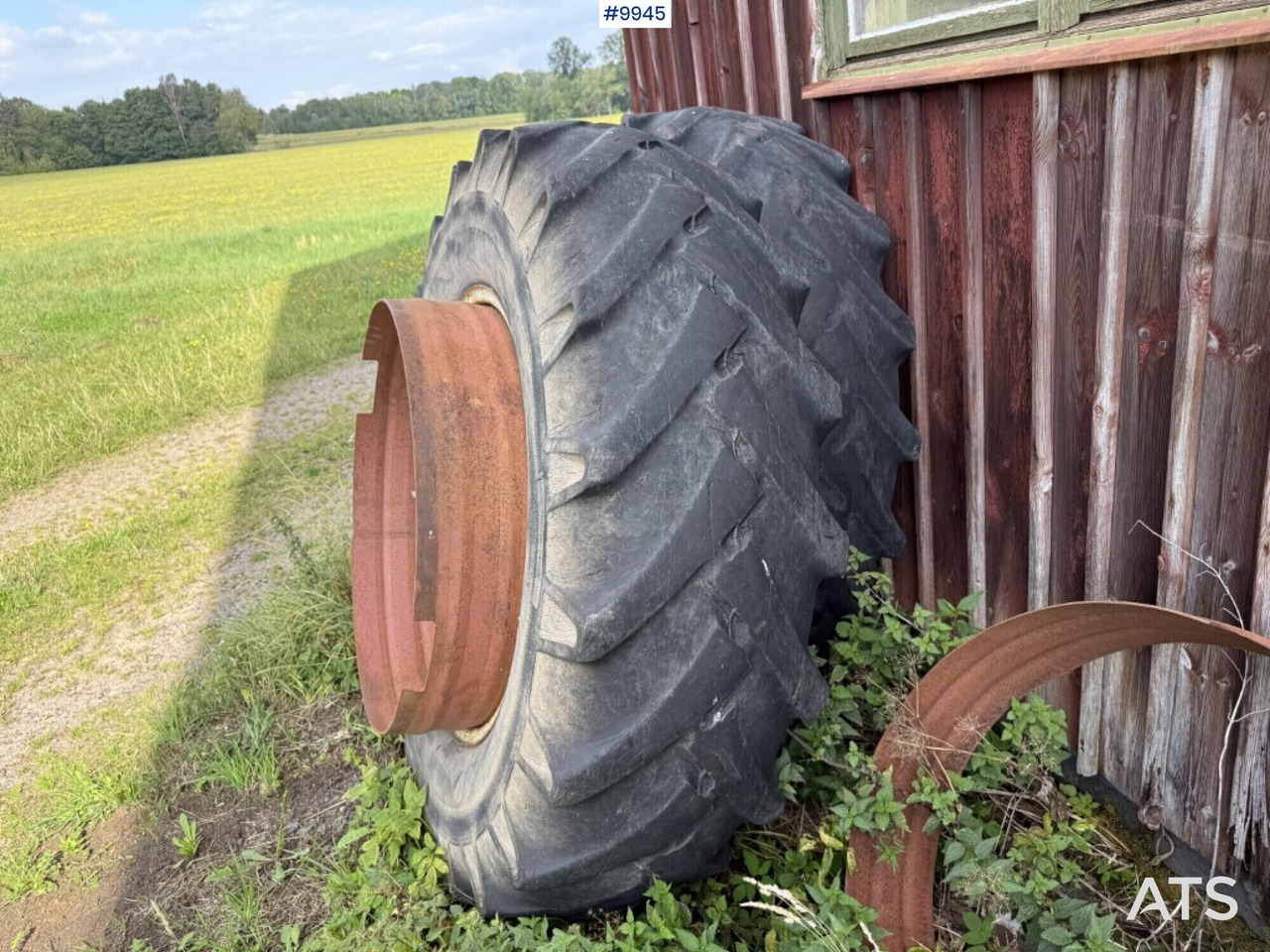 2 tractor tires with rims and rings - Πλήρης τροχός για Τρακτέρ: φωτογραφία 2 2 tractor tires with rims and rings - Πλήρης τροχός για Τρακτέρ: φωτογραφία 2