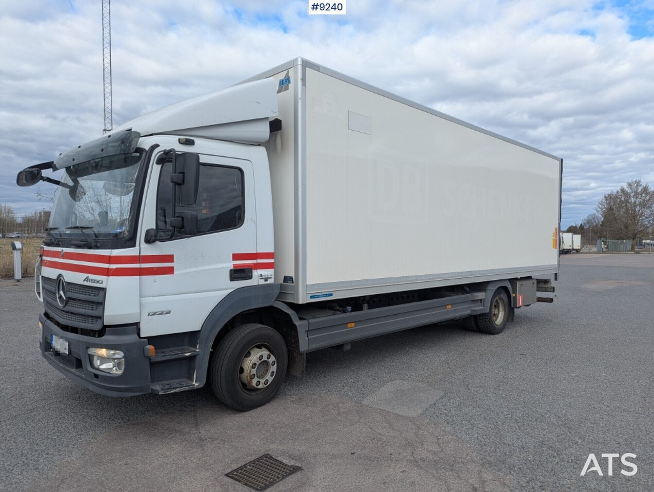 Box Truck Mercedes-Benz Atego with tail lift (SEE VIDEO) - Φορτηγό κόφα: φωτογραφία 1 Box Truck Mercedes-Benz Atego with tail lift (SEE VIDEO) - Φορτηγό κόφα: φωτογραφία 1