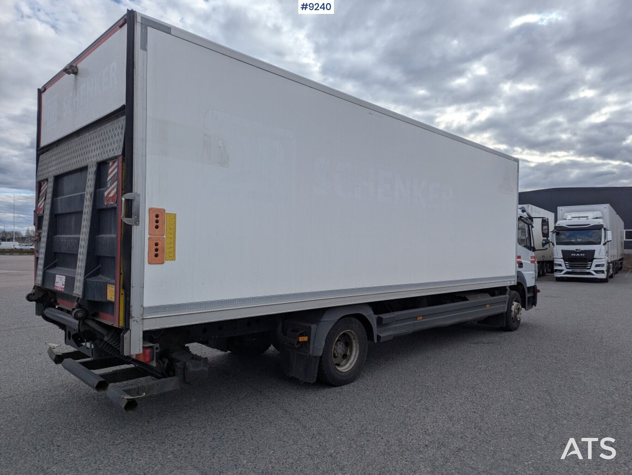 Box Truck Mercedes-Benz Atego with tail lift (SEE VIDEO) - Φορτηγό κόφα: φωτογραφία 4 Box Truck Mercedes-Benz Atego with tail lift (SEE VIDEO) - Φορτηγό κόφα: φωτογραφία 4