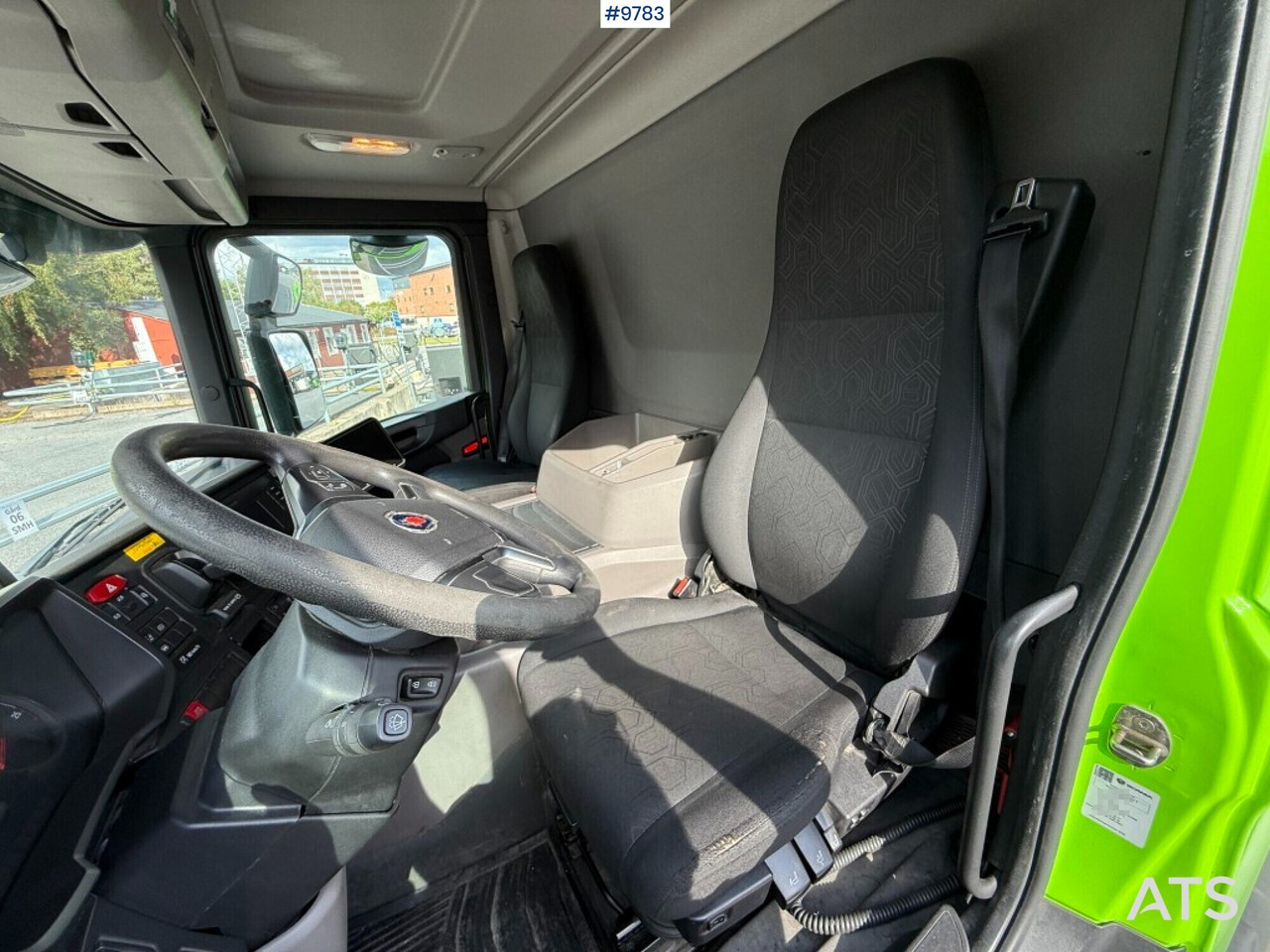 Box truck Scania P280 gas-powered - Φορτηγό κόφα: φωτογραφία 5 Box truck Scania P280 gas-powered - Φορτηγό κόφα: φωτογραφία 5