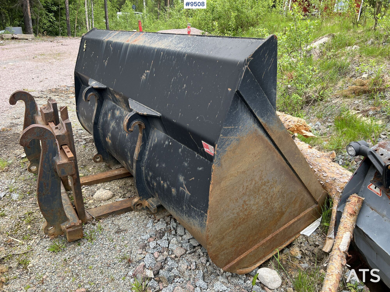 Bucket with Large BM - Κουβάς για φορτωτή: φωτογραφία 4 Bucket with Large BM - Κουβάς για φορτωτή: φωτογραφία 4