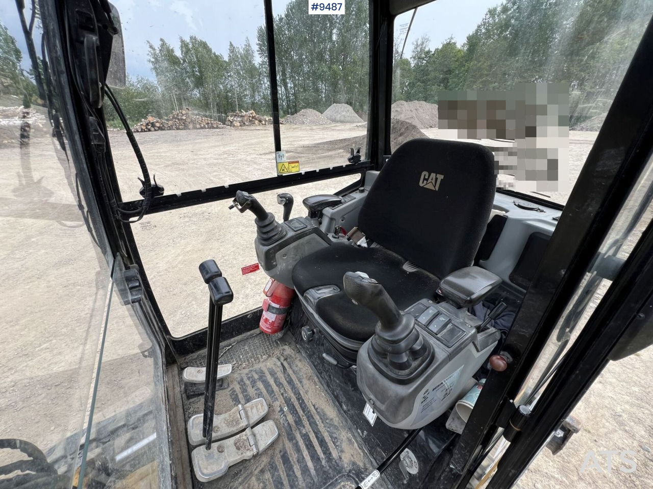 CAT 302,4D Mini excavator with attachments - Μίνι εκσκαφέας: φωτογραφία 5 CAT 302,4D Mini excavator with attachments - Μίνι εκσκαφέας: φωτογραφία 5