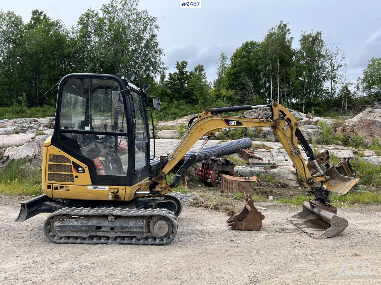 CAT 302,4D Mini excavator with attachments - Μίνι εκσκαφέας: φωτογραφία 4 CAT 302,4D Mini excavator with attachments - Μίνι εκσκαφέας: φωτογραφία 4