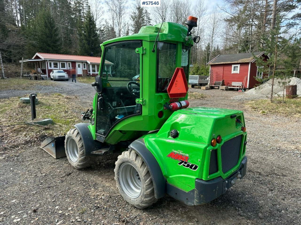 COMPACT LOADER, AVANT 750, WITH MANY TOOLS (SEE VIDEO) - Σπαστός φορτωτής: φωτογραφία 3 COMPACT LOADER, AVANT 750, WITH MANY TOOLS (SEE VIDEO) - Σπαστός φορτωτής: φωτογραφία 3
