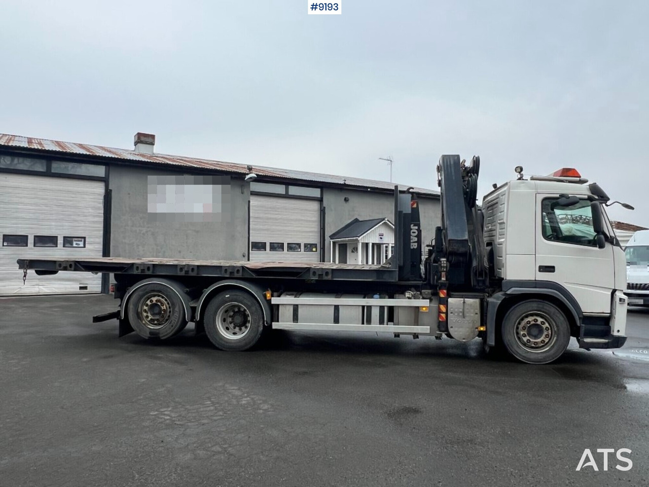 Crane truck VOLVO FM 6*2 with Flatbed and Gravel flatbed (See Video) - Φορτηγό με γερανό: φωτογραφία 3 Crane truck VOLVO FM 6*2 with Flatbed and Gravel flatbed (See Video) - Φορτηγό με γερανό: φωτογραφία 3