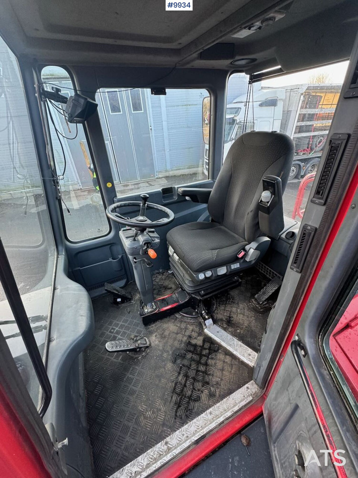Kalmar Terminal Tractor - Τράκτορες τελωνείων: φωτογραφία 5 Kalmar Terminal Tractor - Τράκτορες τελωνείων: φωτογραφία 5