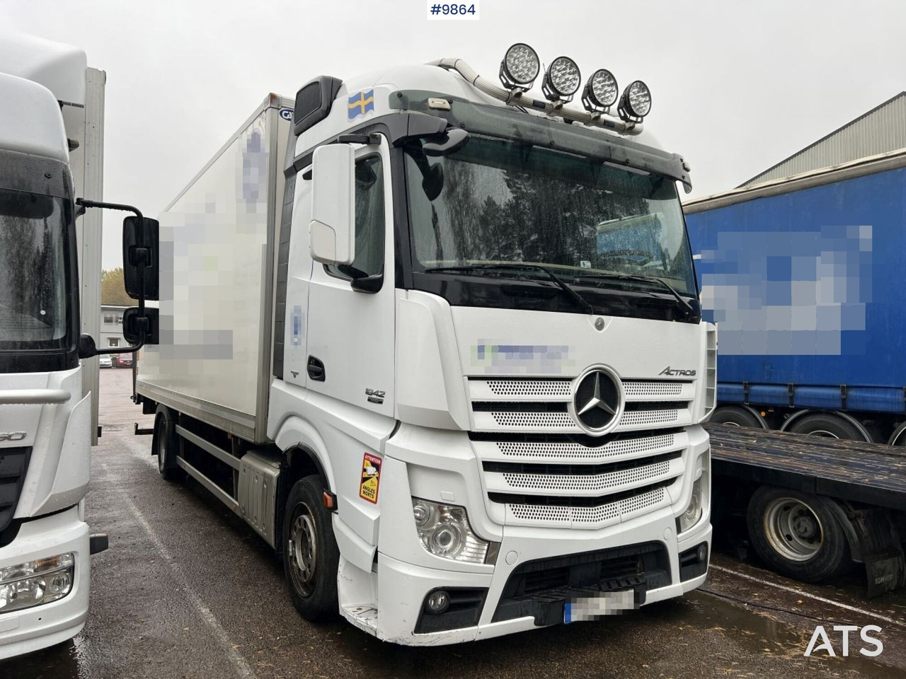 MERCEDES-BENZ ACTROS 963-0-A Box truck with tail lift - Φορτηγό κόφα: φωτογραφία 2 MERCEDES-BENZ ACTROS 963-0-A Box truck with tail lift - Φορτηγό κόφα: φωτογραφία 2
