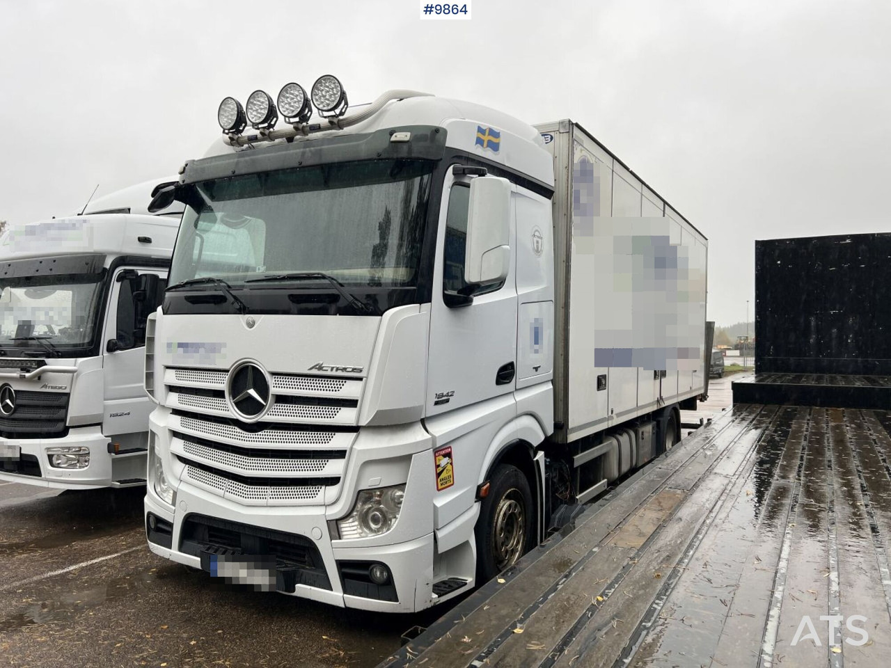 MERCEDES-BENZ ACTROS 963-0-A Box truck with tail lift - Φορτηγό κόφα: φωτογραφία 1 MERCEDES-BENZ ACTROS 963-0-A Box truck with tail lift - Φορτηγό κόφα: φωτογραφία 1