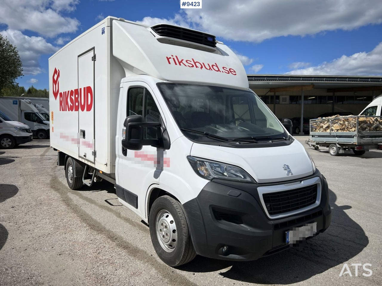 PEUGOT BOXER Box Truck with refrigeration unit and Tail Lift - Φορτηγό κόφα: φωτογραφία 2 PEUGOT BOXER Box Truck with refrigeration unit and Tail Lift - Φορτηγό κόφα: φωτογραφία 2
