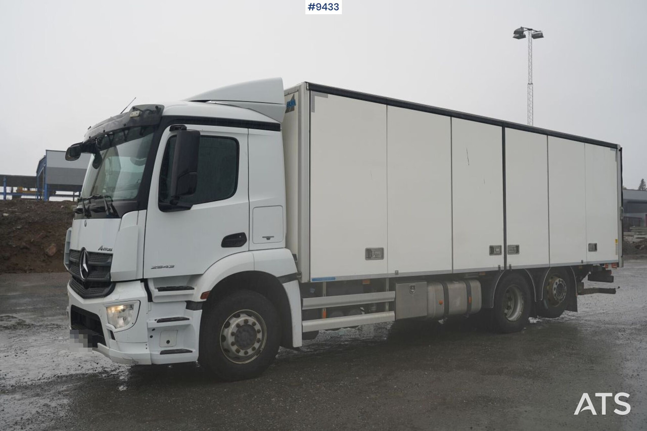 Refrigerated Box truck Mercedes Antos with tail lift (SEE VIDEO) - Φορτηγό ψυγείο: φωτογραφία 3 Refrigerated Box truck Mercedes Antos with tail lift (SEE VIDEO) - Φορτηγό ψυγείο: φωτογραφία 3