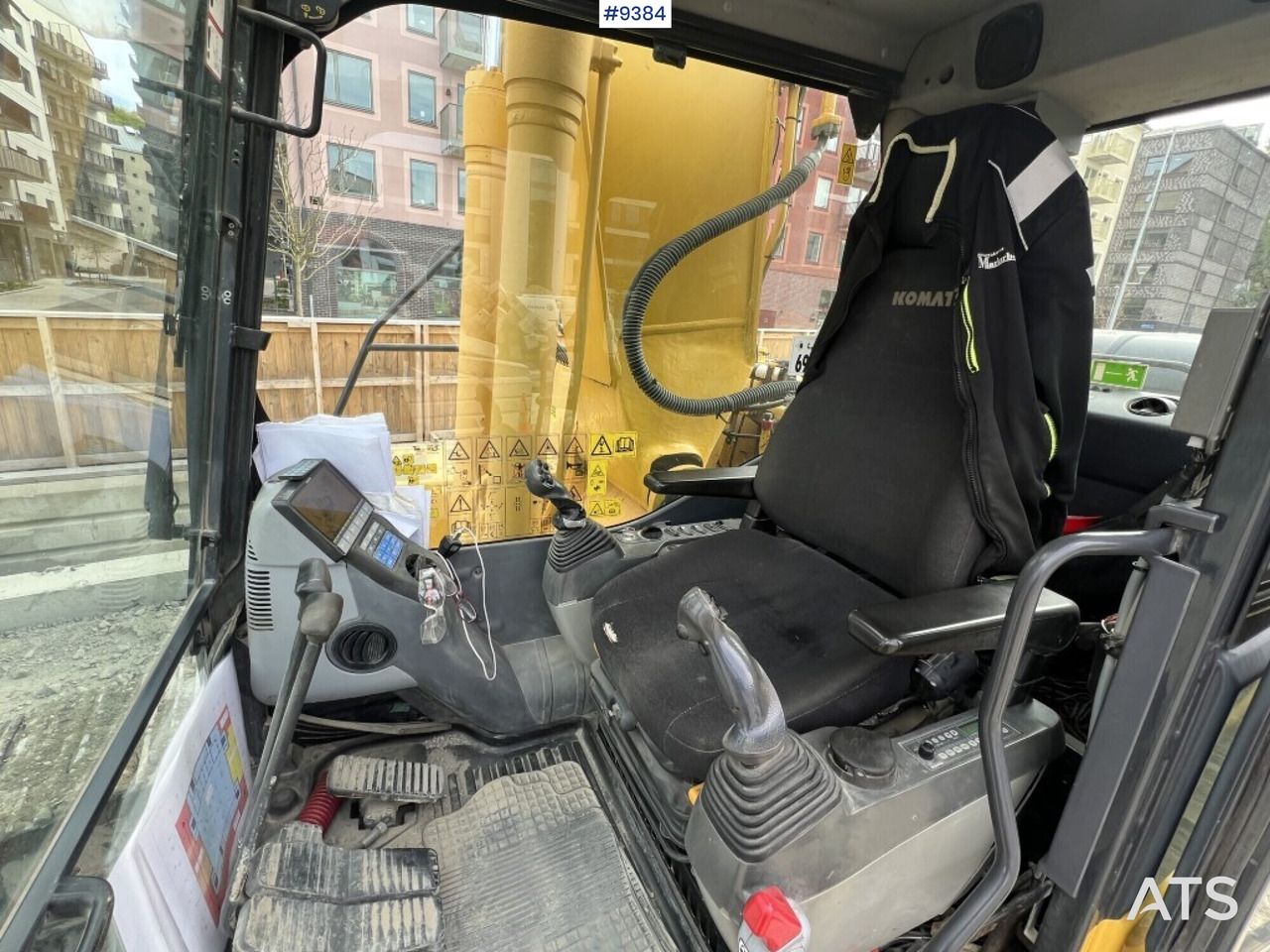 Tracked excavator Komatsu PC210LC (VIDEO) - Ερπυστριοφόρος εκσκαφέας: φωτογραφία 5 Tracked excavator Komatsu PC210LC (VIDEO) - Ερπυστριοφόρος εκσκαφέας: φωτογραφία 5